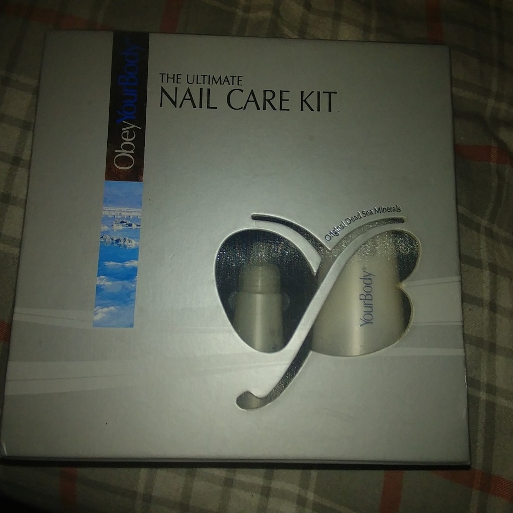 Nail care kit